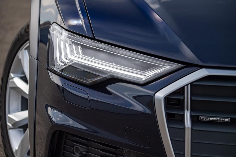 Детали экстерьера Audi A6 50 TDI Allroad Quattro 2019 года  (UK) (фото 37 из 40)